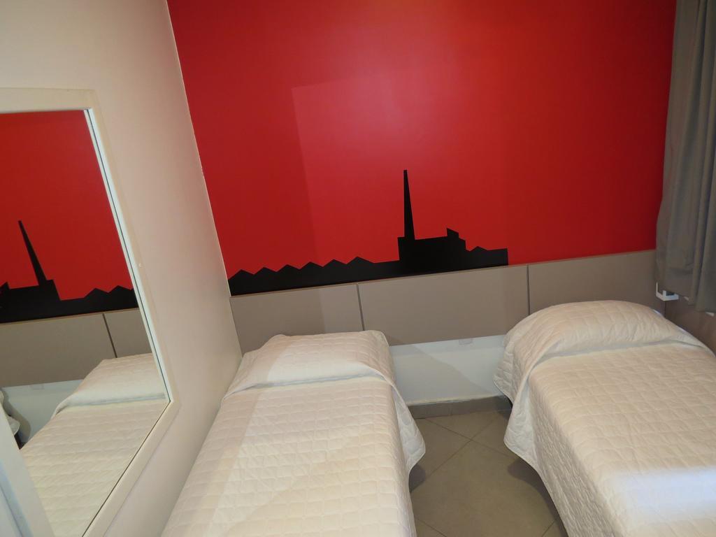 Minuano Hotel Express Prox Orla Lago Guaiba, Mercado Publico, 300 M Rodoviaria ポルト・アレグレ 部屋 写真
